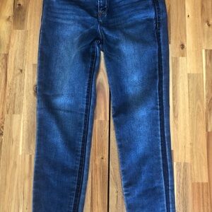 Tricot Women’s Dark Blue Stretch High-Rise Jeans